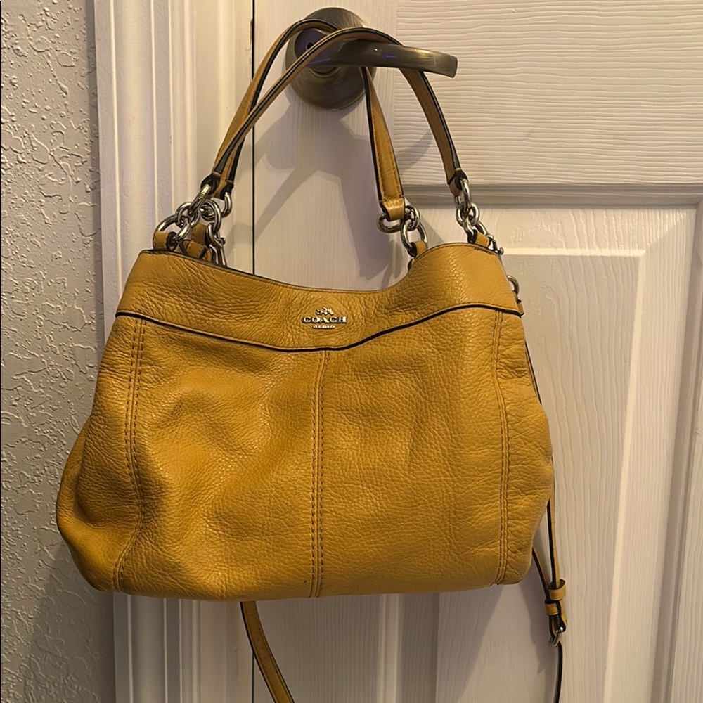 Coach Mustard Leather Shoulder Bag